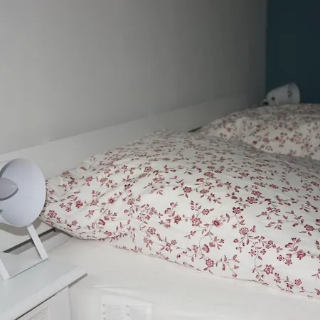 Bett Im Bahnhof Ferienwohnung Kastanienblute Bad Harzburg
