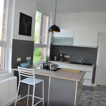 Apartment Bett Im Bahnhof Ferienwohnung Kastanienblute *
